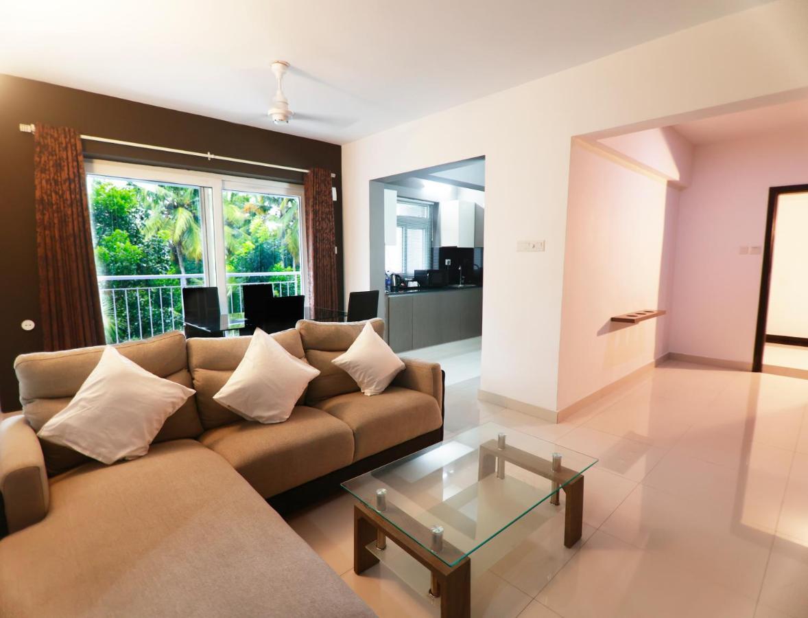 Transit Suites By Grandwest Nedumbassery Exterior foto